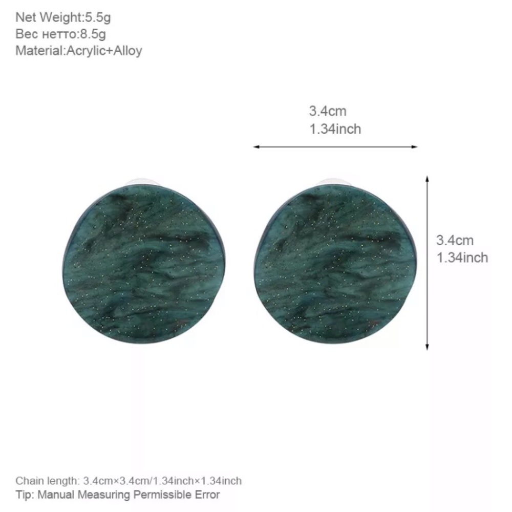 Beautiful Acrylic green curved round earrings🌿 - Picture 6 of 7